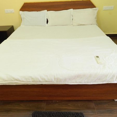 One Love Guest House Morjim Esterno foto