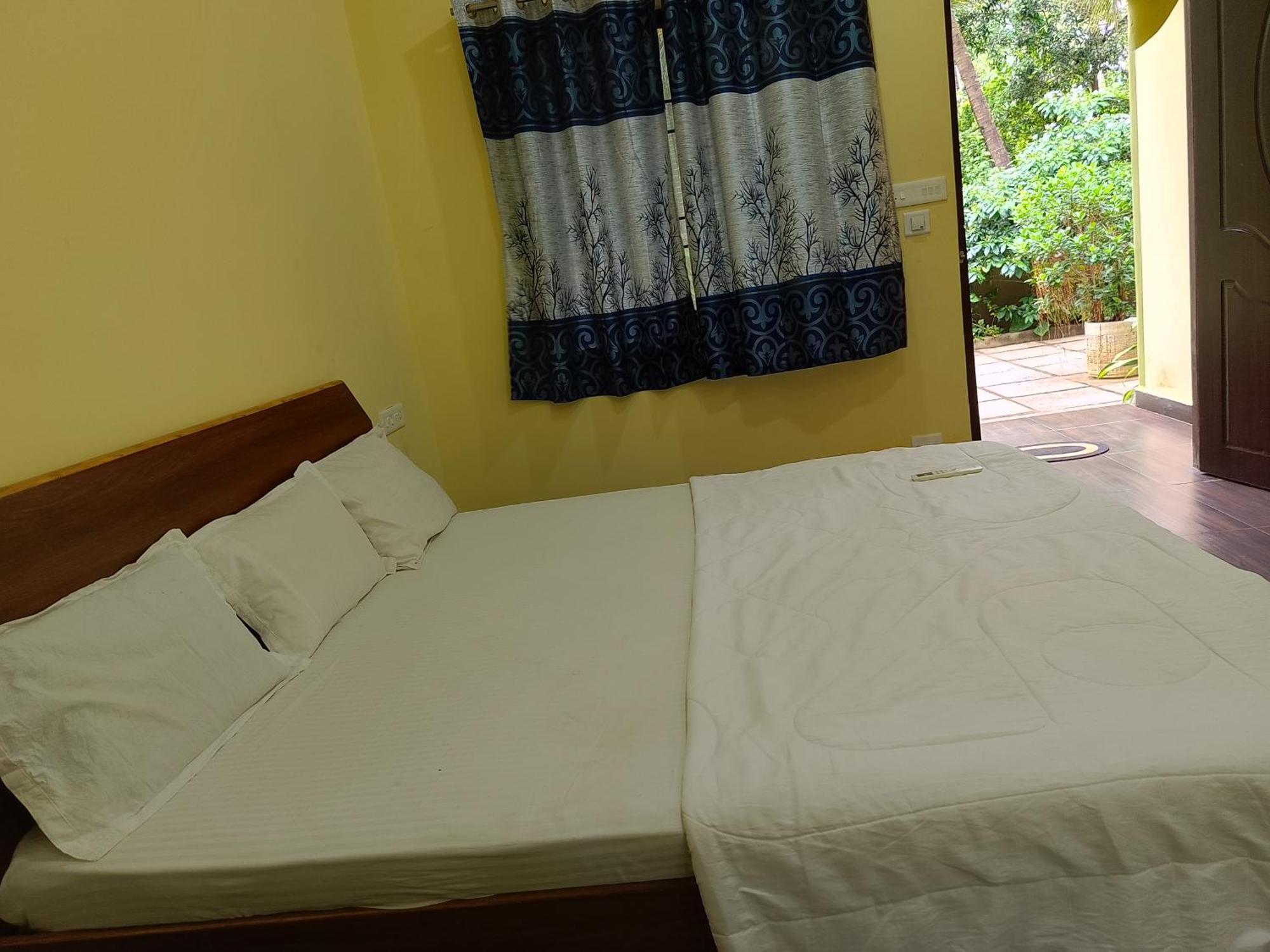 One Love Guest House Morjim Esterno foto