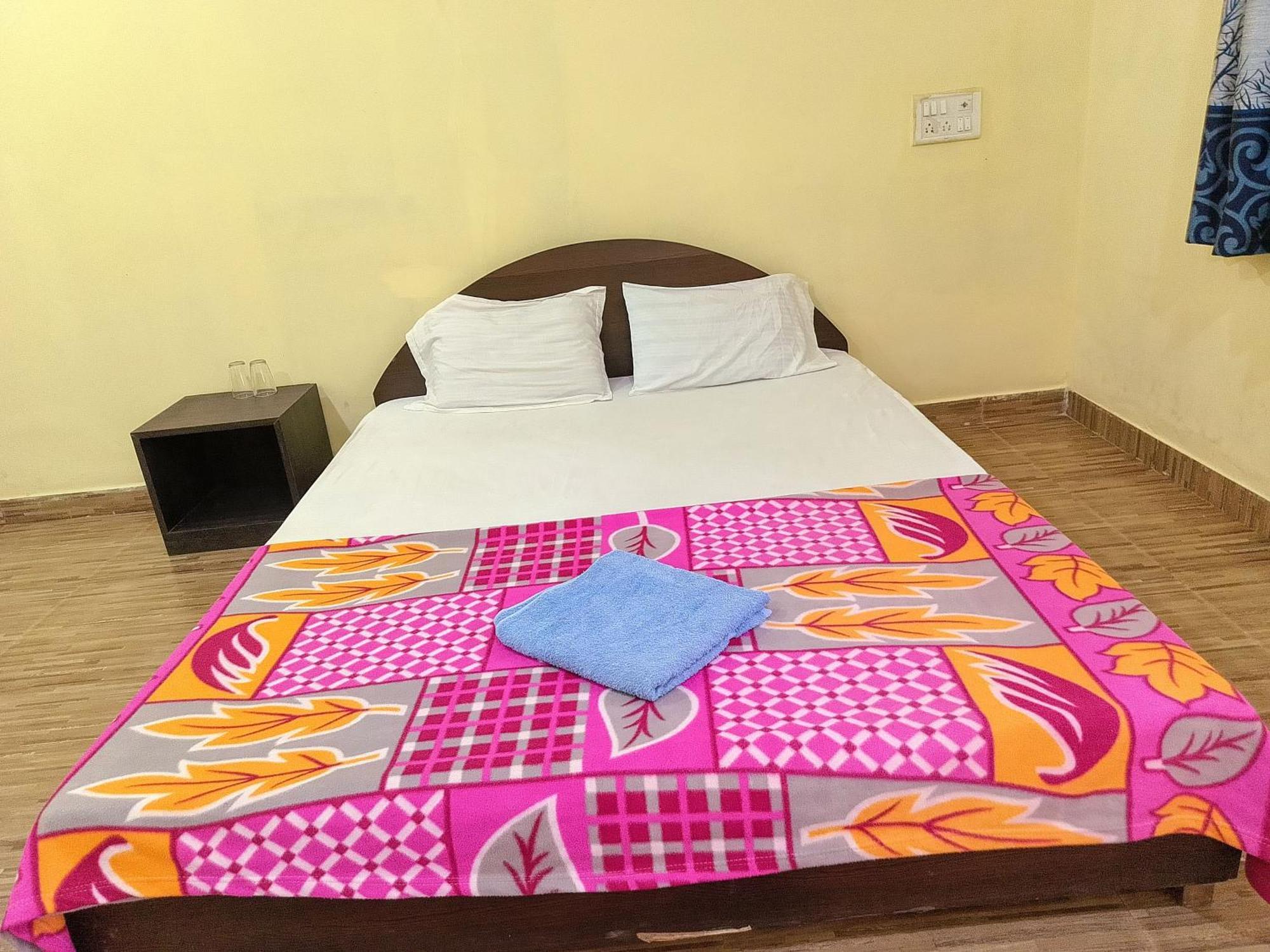 One Love Guest House Morjim Esterno foto
