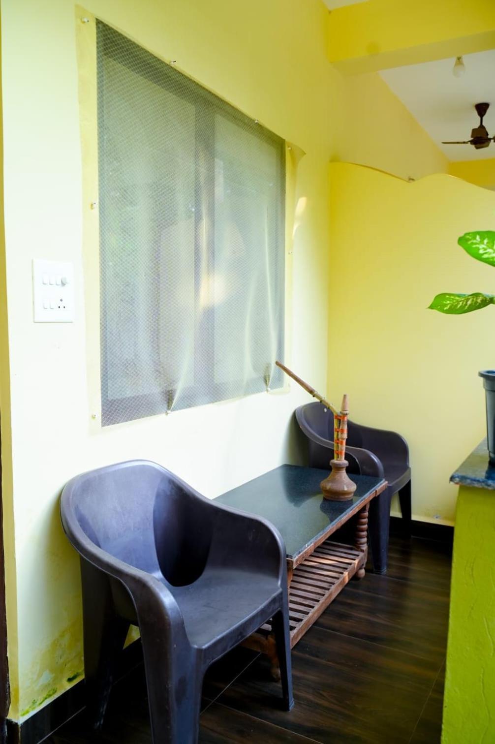 One Love Guest House Morjim Esterno foto