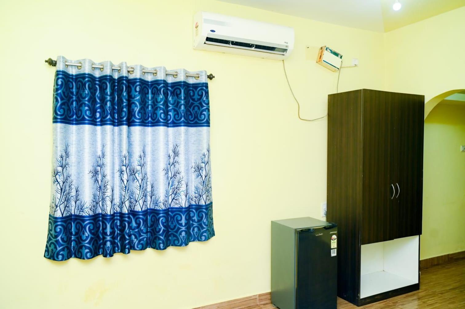 One Love Guest House Morjim Esterno foto